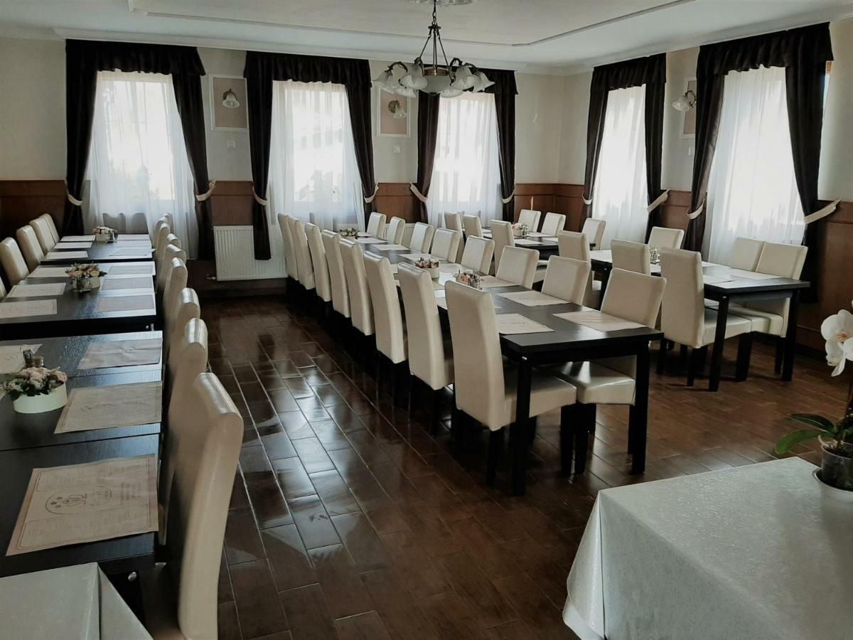 Ligetalja Termal Hotel Peneszlek Eksteriør billede